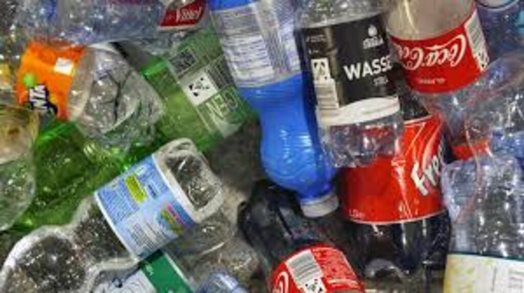 Plastic flessen gezocht