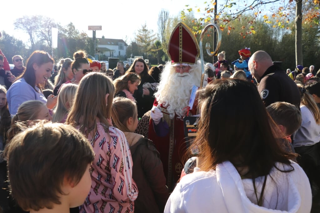 Sinterklaas kwam in eerste instantie aan met slechts één Piet. 