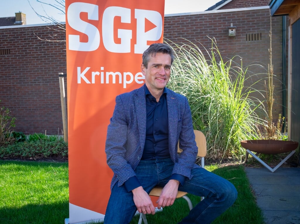 • Lijsttrekker Arrèn van Tienhoven van SGP Krimpen aan den IJssel.