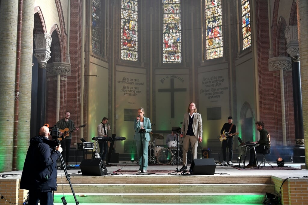 Voor de Passion Gouda werden ook opnames in de Gouwekerk gemaakt.