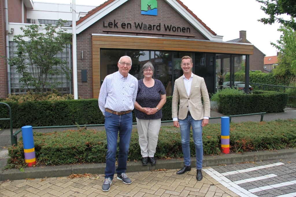 • Vlnr: Dick de Kock, Nel Elzinga en Paul Huijsdens.