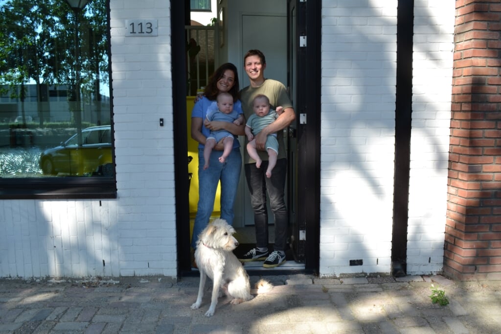 • Gijsbert Roeleveld en Laura van Laarhoven met hun kinderen Abel en Boris.