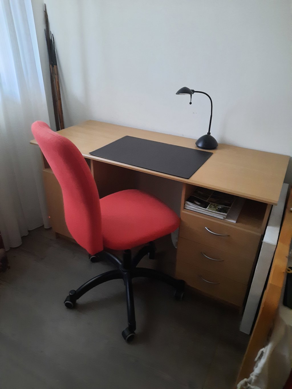 Bureau met stoel