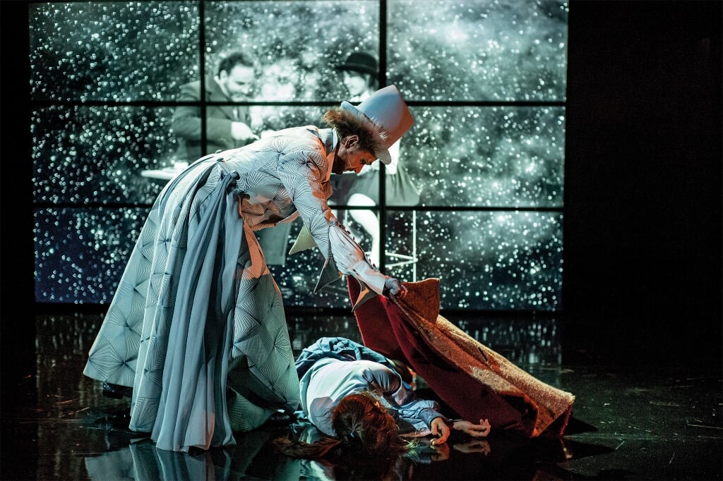 • Holland Opera speelt 'Mijs met de zwavelstokjes'.