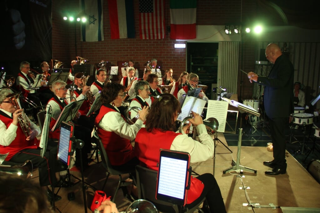 Fanfare De Volharding uit Deil presenteert het voorjaarsconcert, dat zaterdag 18 maart vanaf 19.30 uur plaatsvindt in ‘t Duifhuis in Deil.