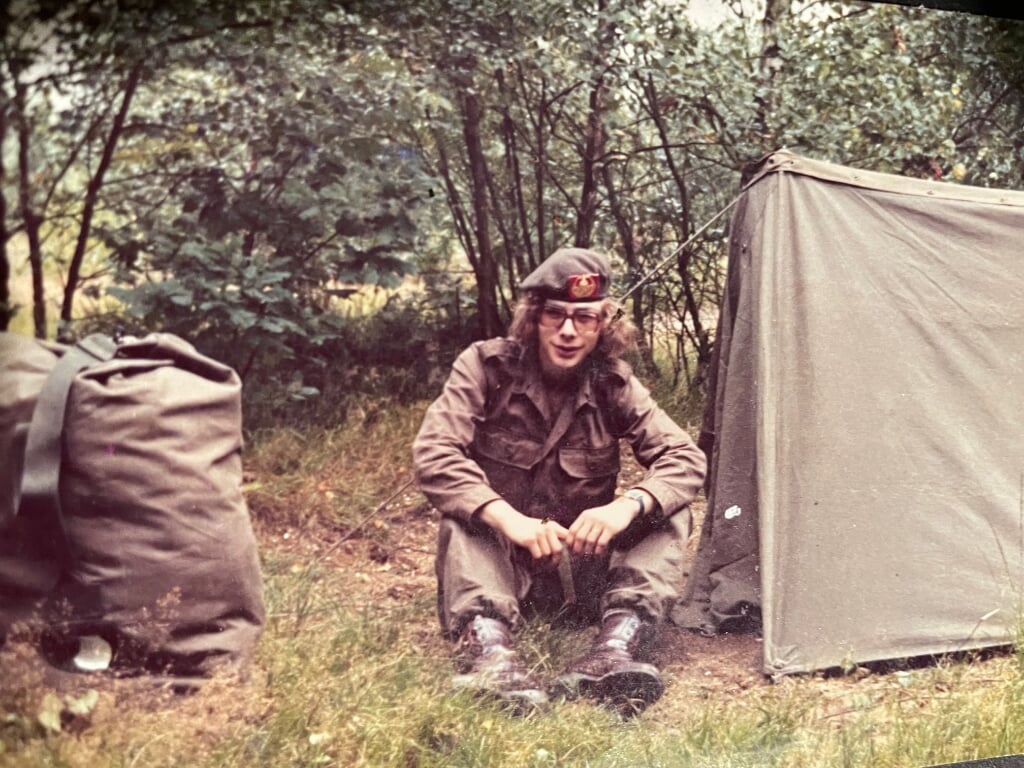 • Emile Bode in militaire dienst 1974. 