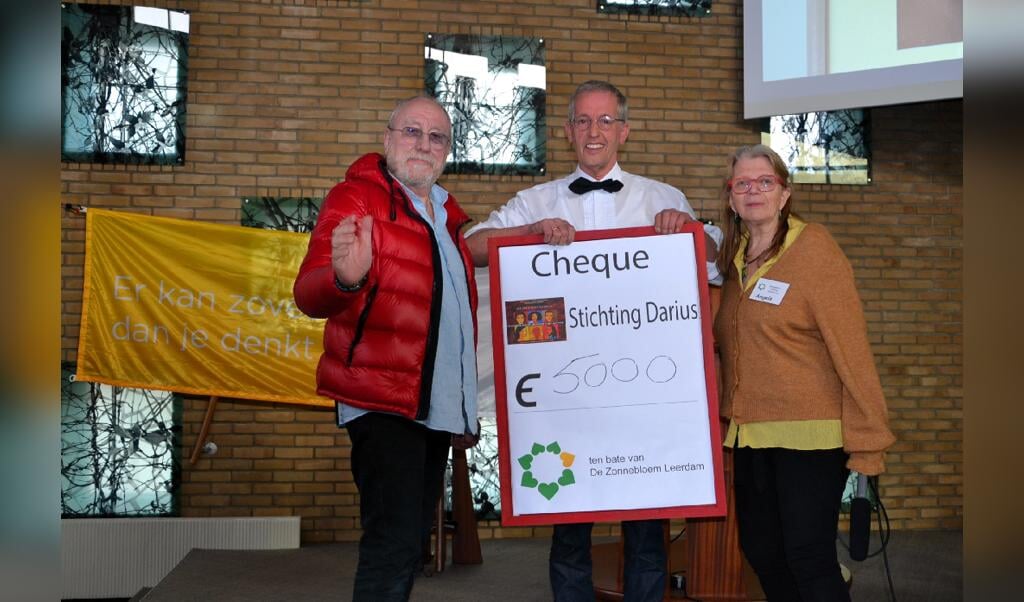 • Stichting Darius schonk 5.000 euro. 