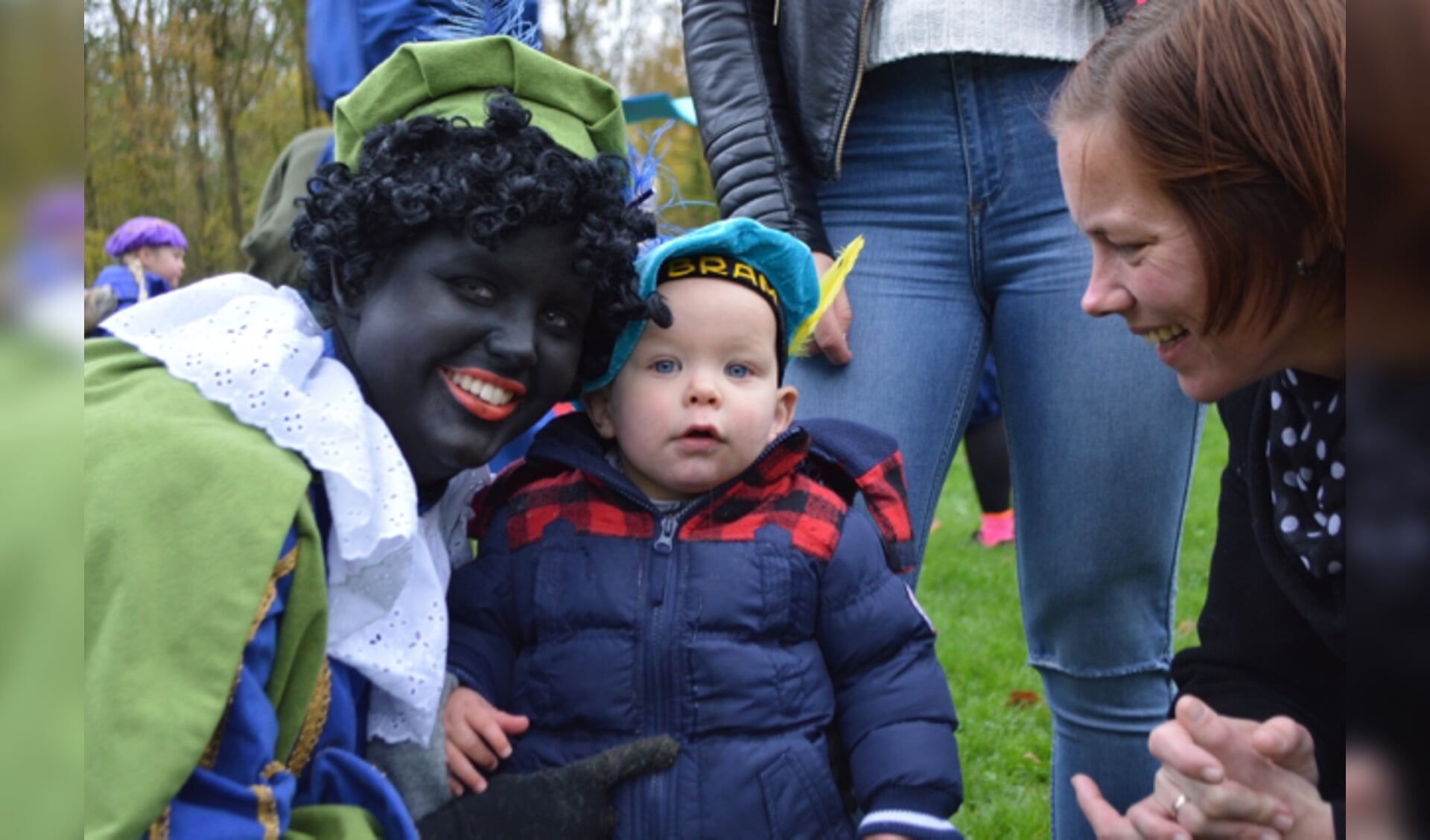  Zwarte Piet tijdens de intocht in Swifterbant van vorig jaar.