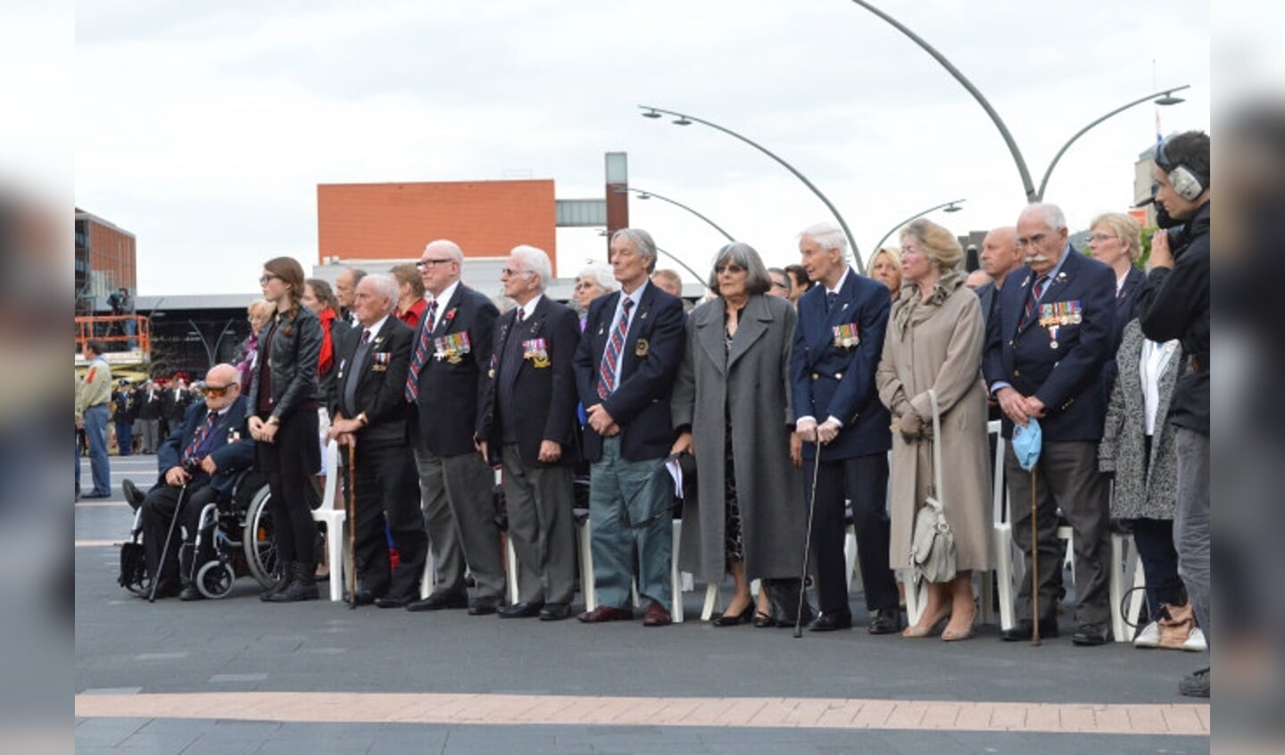  Airgunners tijdens de dodenherdenking van vorig jaar.