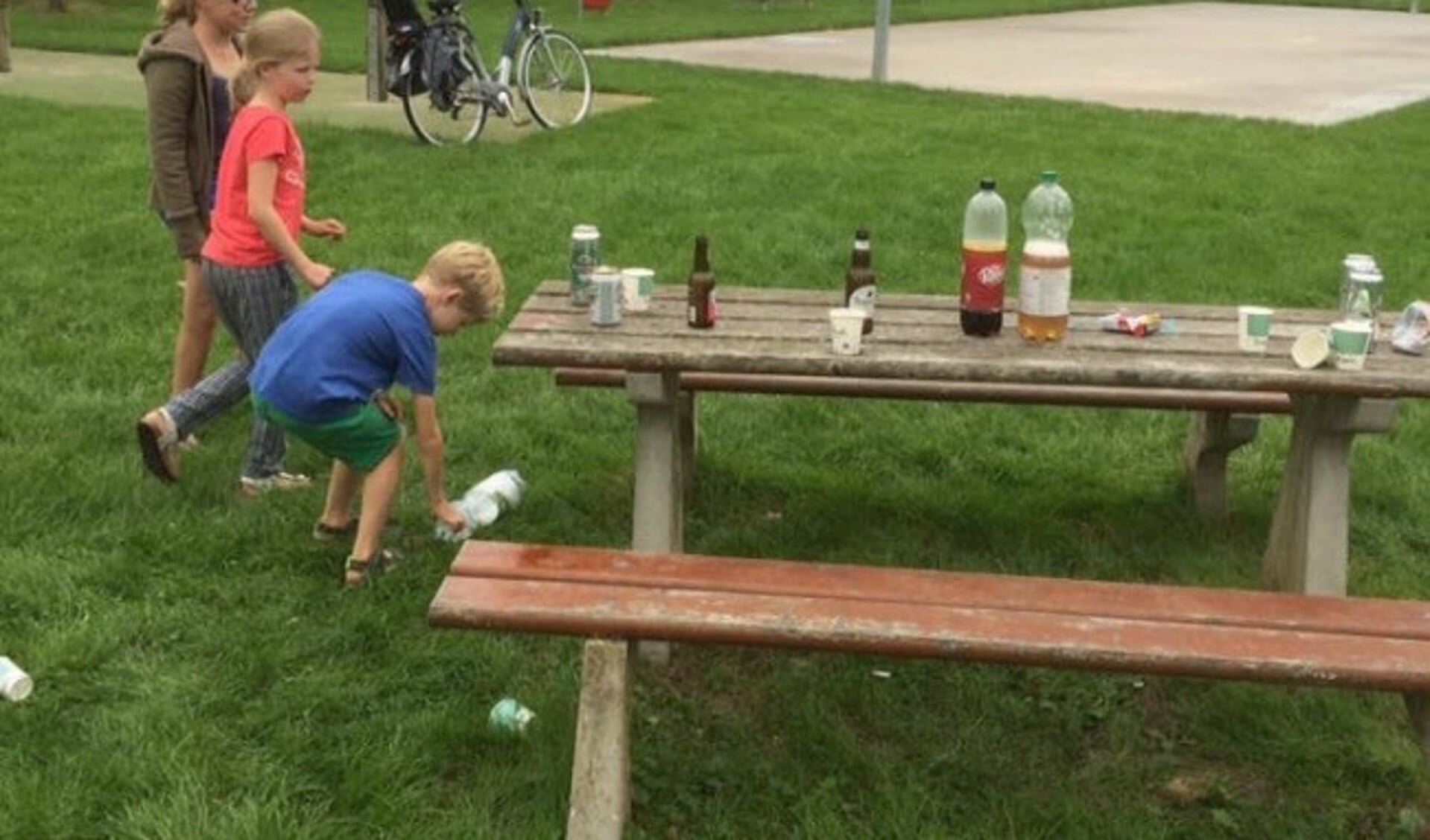  Eerst opruimen dan pas spelen in speeltuin.