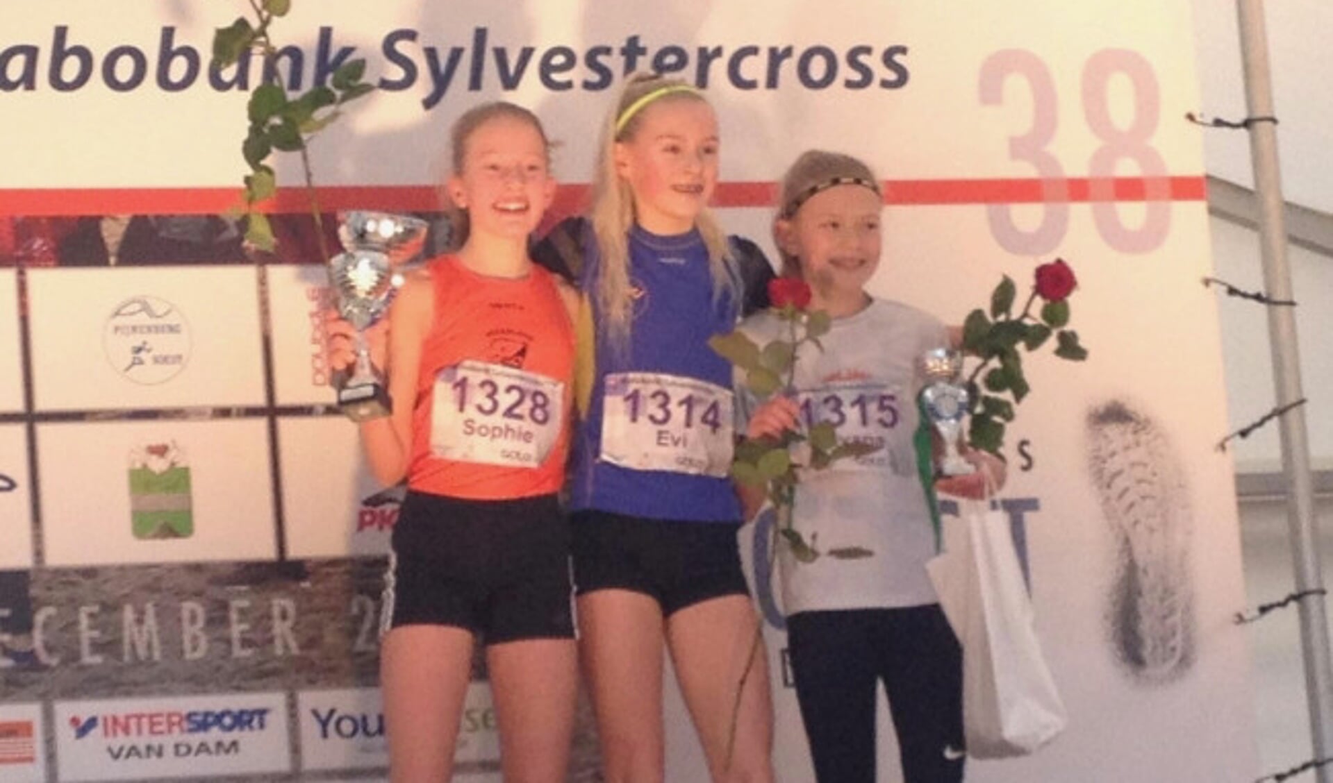  Het podium bij de meisjes D.