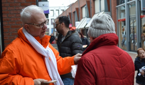 <p>Jan Ammerlaan tijdens de verkiezingscampagne in 2018.</p>