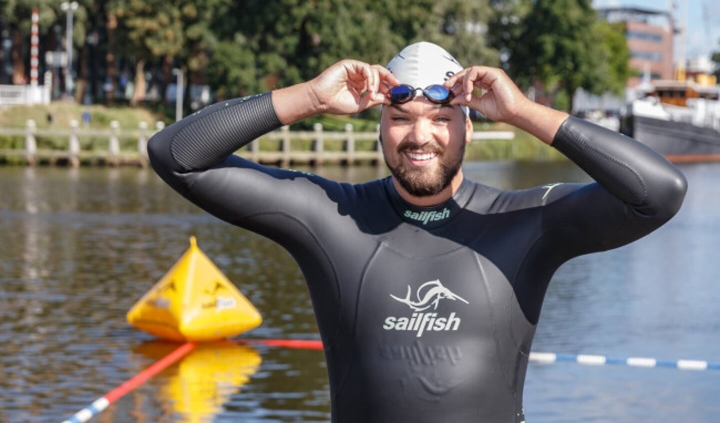  Michiel Worst voor de start van City Swim Zwolle.