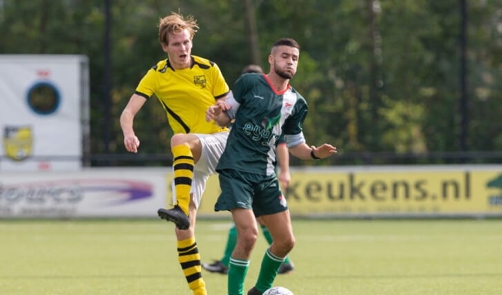 Een duel tussen SV Zwolle en Ulu Spor, de twee laatst overgebleven zondagclubs in Zwolle.