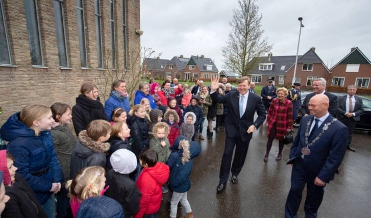  Kampen - Vanmorgen opende Zijne Majesteit Koning Willem-Alexander