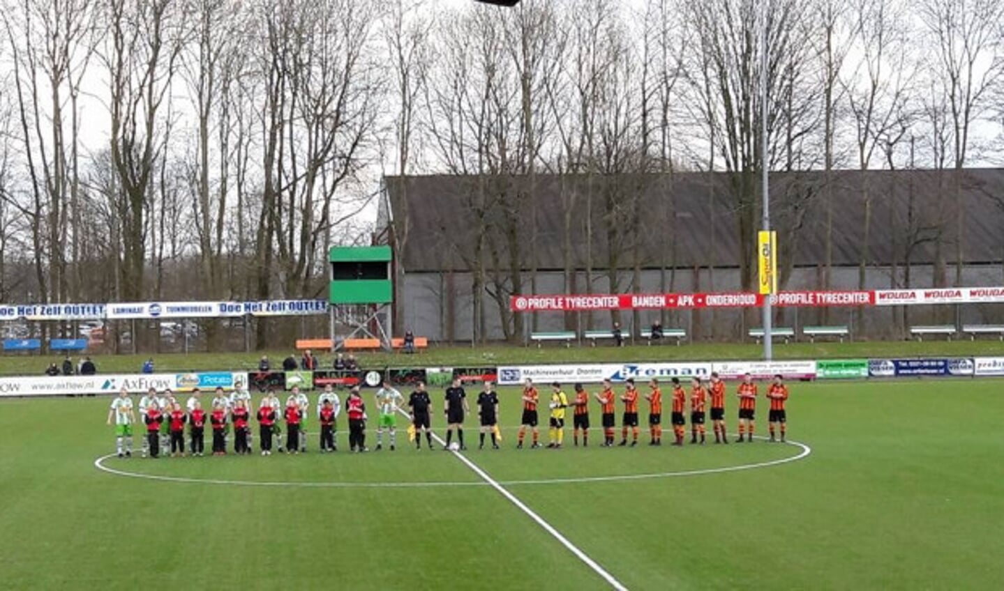 FC Zutphen speelde vorig seizoen in de eerste klasse tegen Asv Dronten.