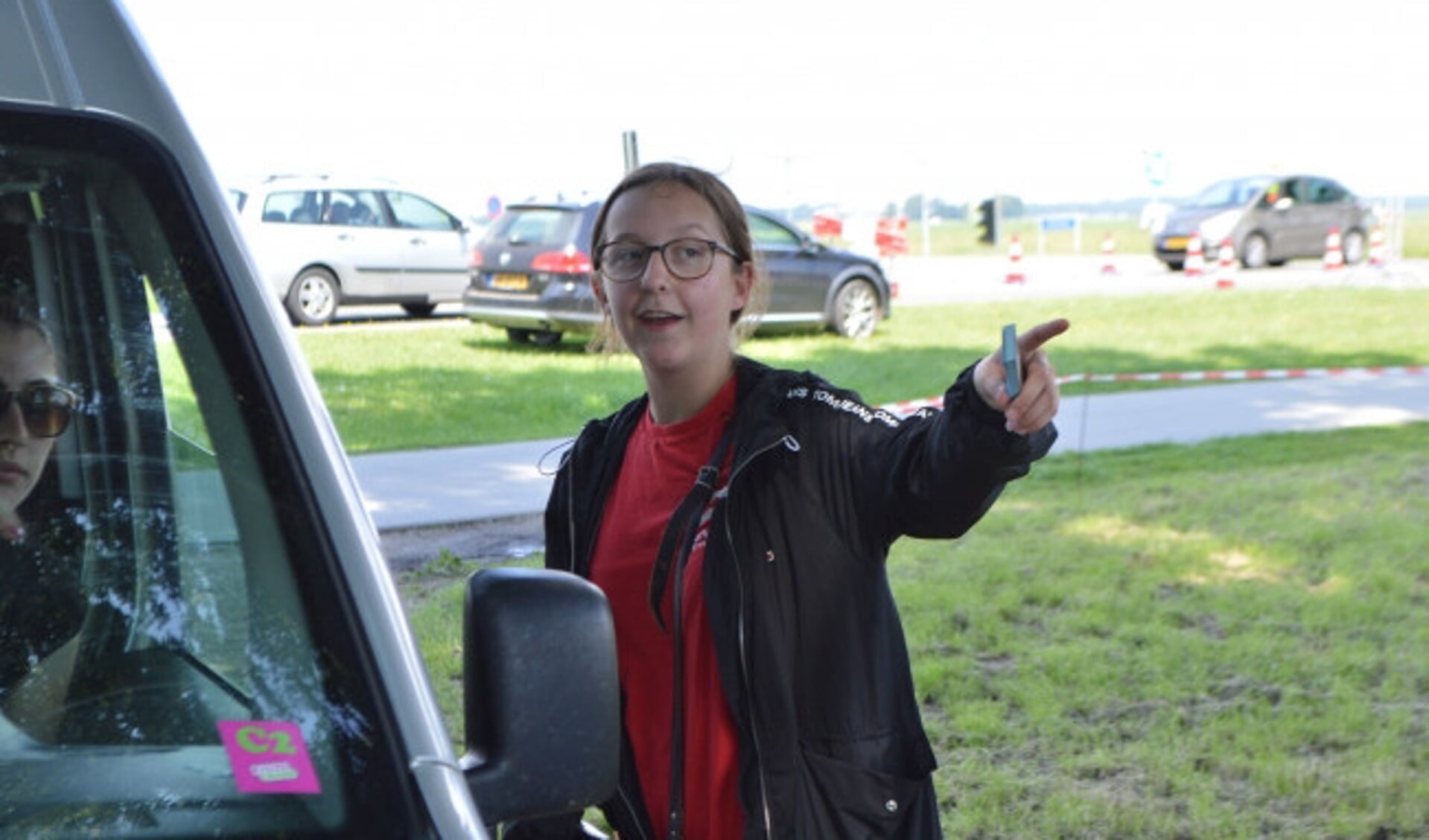  Jody Deurloo aan het werk tijdens de autocross in Biddinghuizen.