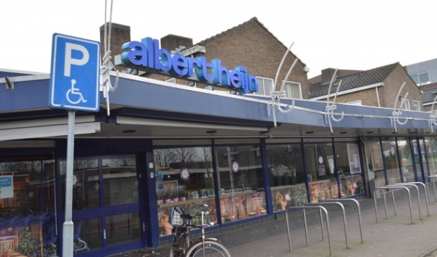 <p>De Albert Heijn in Swifterbant is vandaag tot negen uur geopend.</p>
