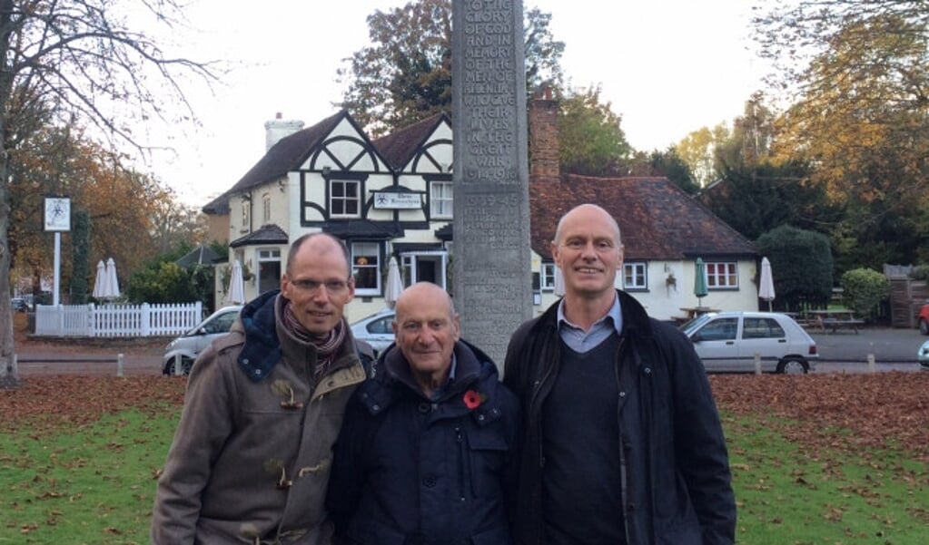 Gert Talens bij zijn bezoek aan Engeland samen met Adrian en Simon Kitchen