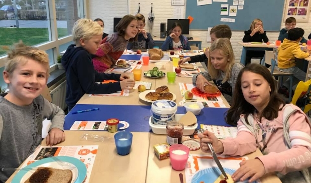 Schoolontbijt bij De Flevosprong.