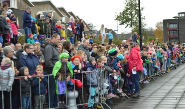 <p>Dit jaar geen intocht in de haven van Biddinghuizen.</p>
