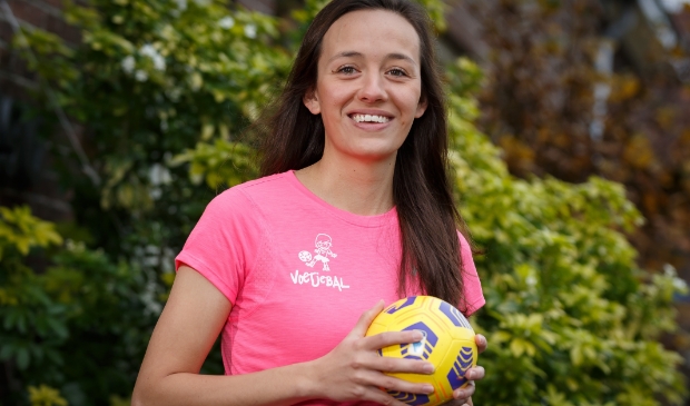 <p>Pascalle Tang gaat in januari beginnen met Voetjebal in Zwolle. </p>