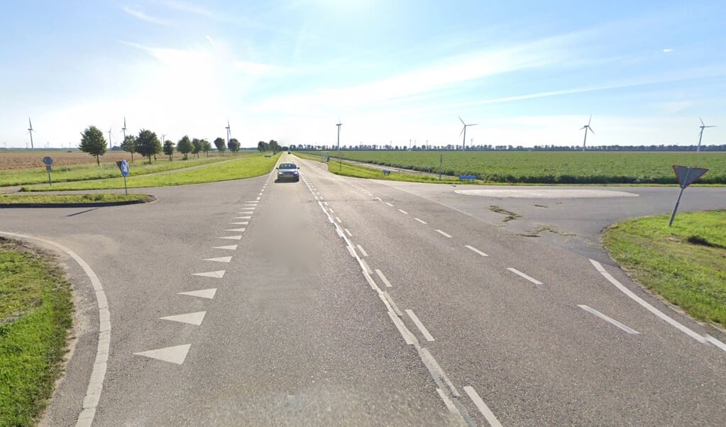 Kruising Swifterringweg - Vuursteenweg bij Swifterbant.