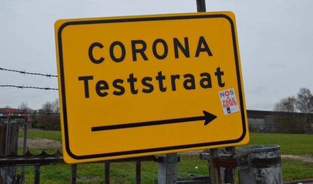 <p>Corona-teststraat in Dronten.</p>
