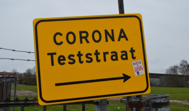 Corona-teststraat in Dronten. 