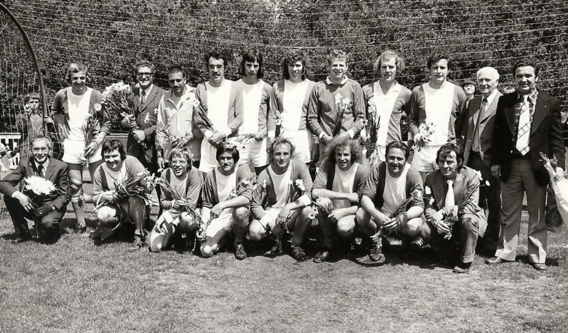  Vaassen 3 kampioen in 1975.