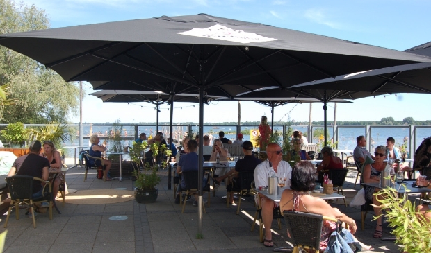 <p>Kunnen we over een paar weken weer een terrasje pakken? </p>