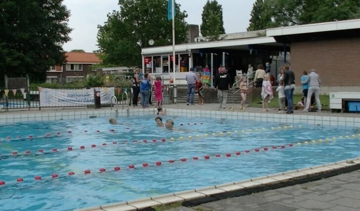 Zwembad De Abelen in Swifterbant.