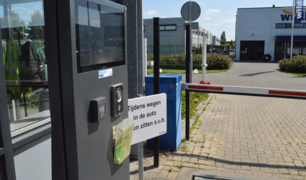 De betaalautomaat bij de milieustraat van de gemeente Dronten.