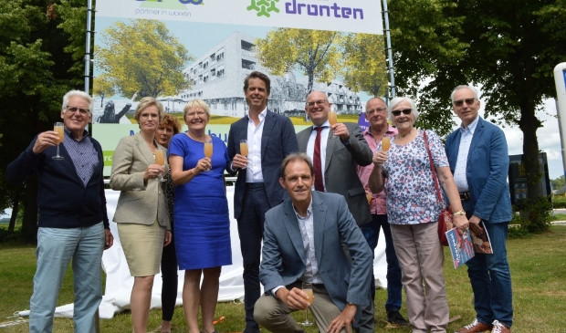 <p>Onthulling van het bouwbord in juli 2019.</p>