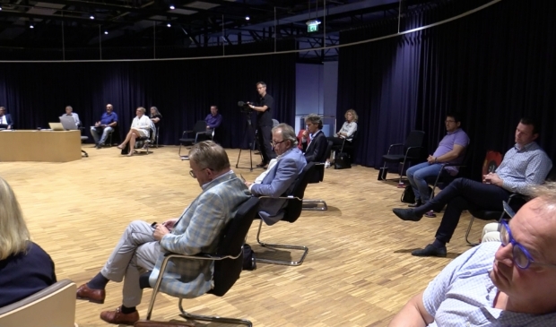 Publiek bij de raadsvergadering van eerder deze maand.