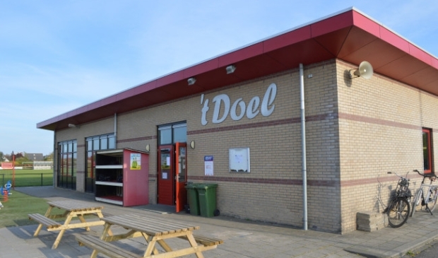 <p>Clubhuis Reaal Dronten</p>