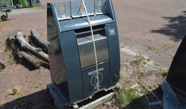Een restafvalcontainer van de gemeente Dronten.