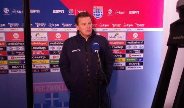 <p>Trainer John Stegeman na de wedstrijd tegen Fortuna Sittard.</p>
