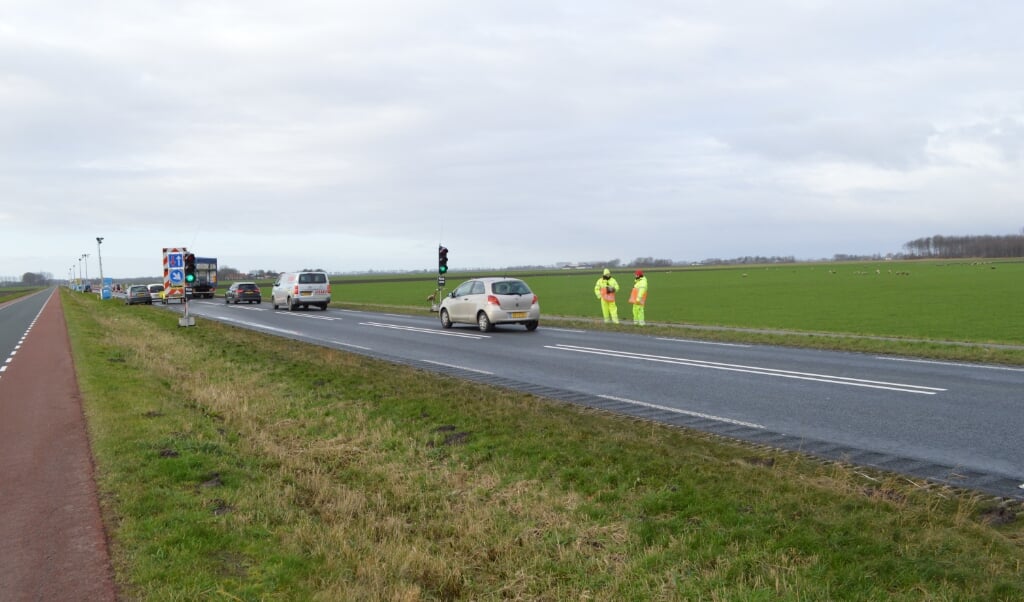 Tijdelijke stoplichten op de Hanzeweg.