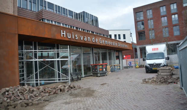 De nieuwe hoofdingang.