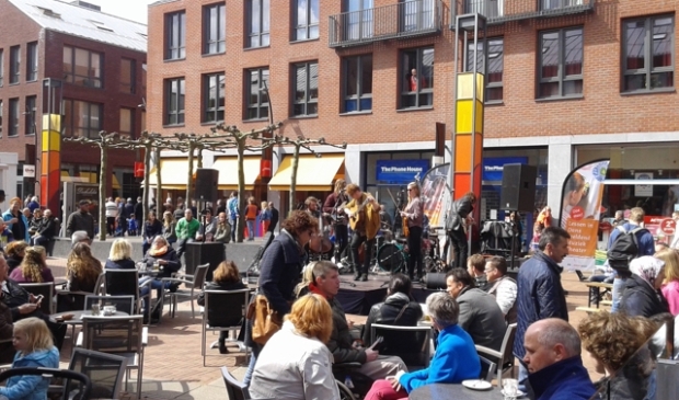 Horeca op het Havenplein.