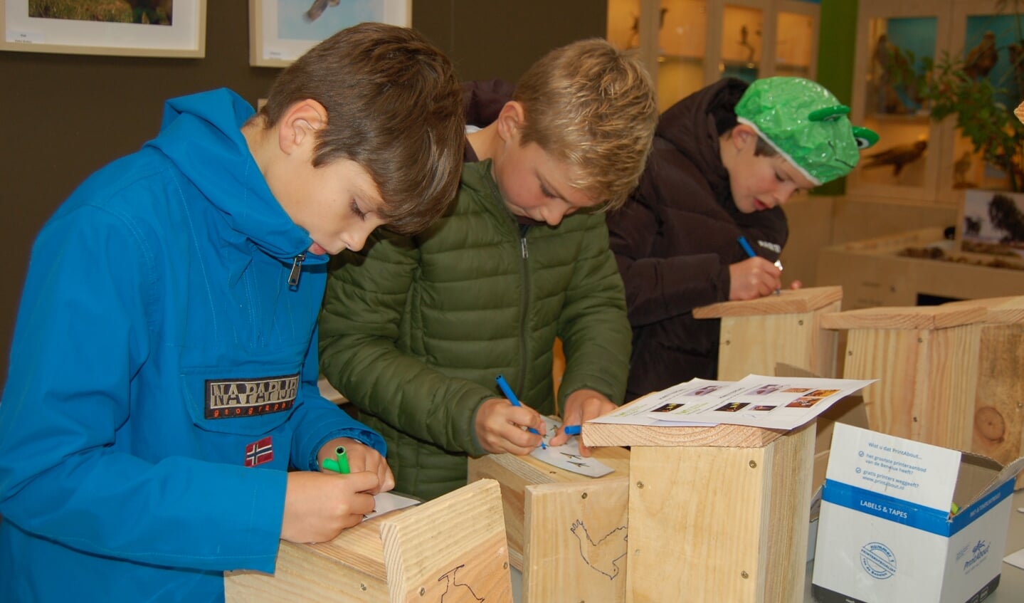 Vogelhuisje beschilderen