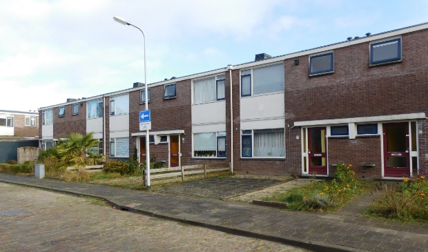 Een blok woningen aan de Admiraal de Ruyterstraat