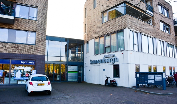 Het Kulturhus IJsselmuiden met daarin de bibliotheek