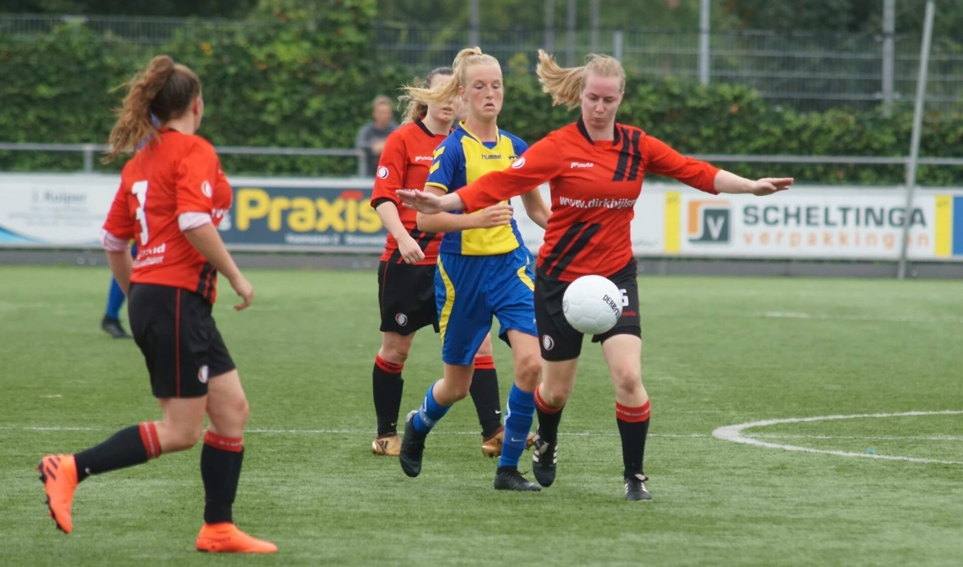 SV Steenwijkerwold zoekt een nieuwe trainer voor de vrouwen