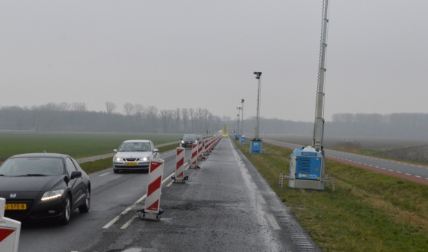 Momenteel is één rijstrook van de Hanzeweg deels afgesloten.