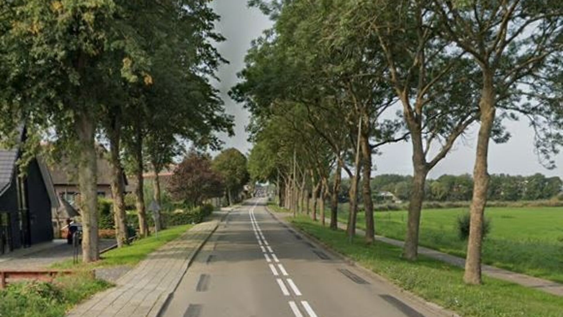 Met de bus over de Kamperzeedijk is 'buitengewoon gevaarlijk'