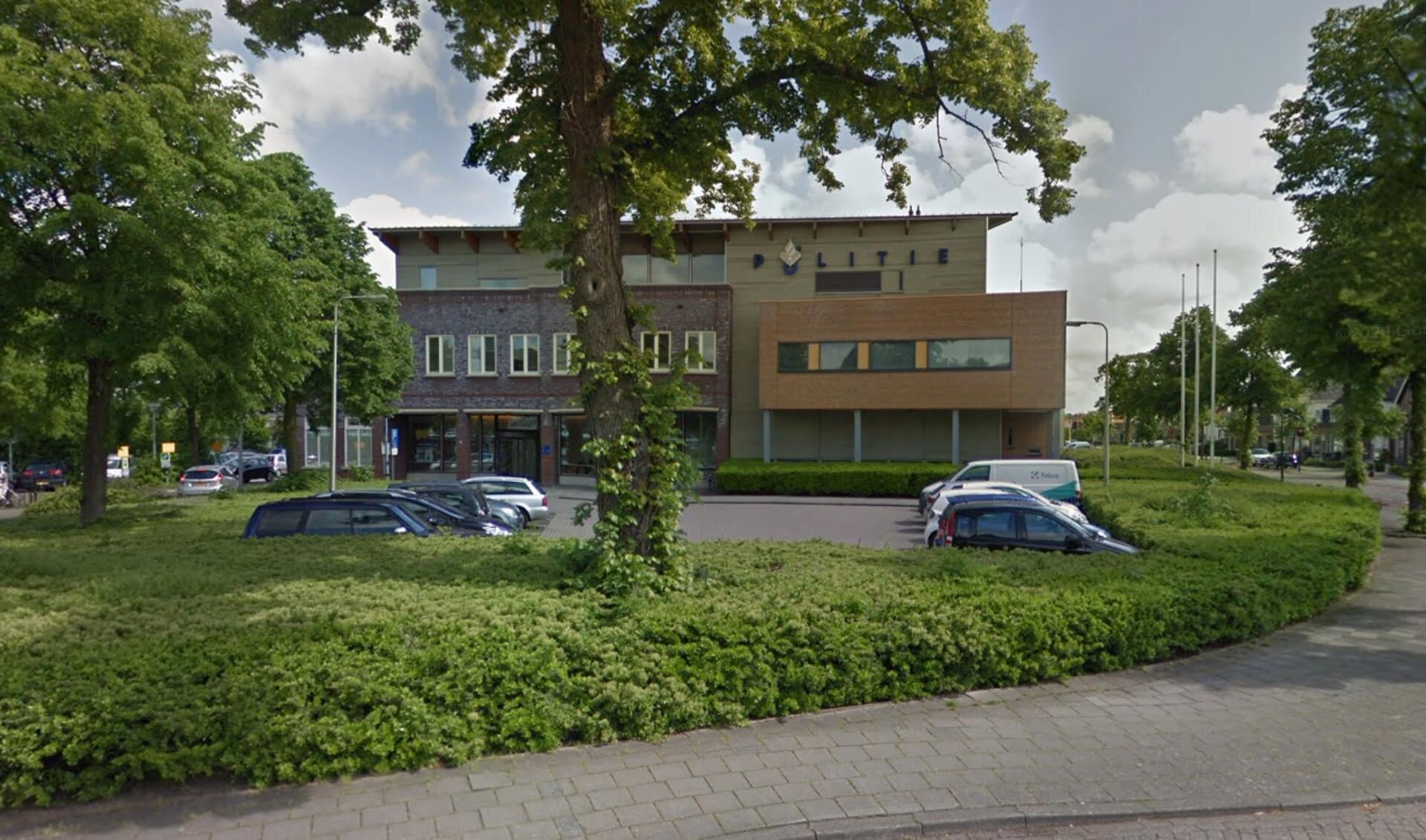 Het politiebureau in IJsselmuiden.