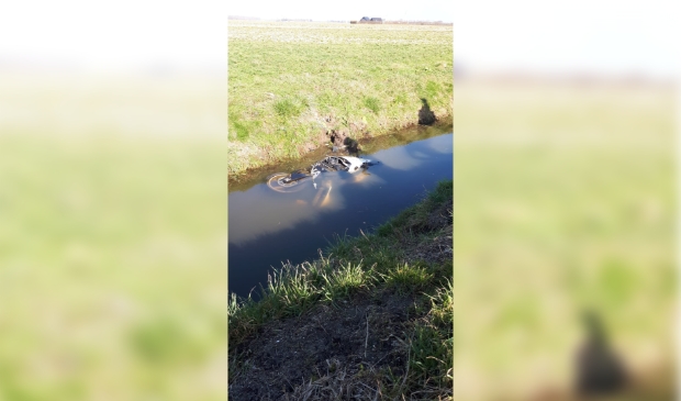 <p>Motorrijder te water aan de Kruisboog</p>