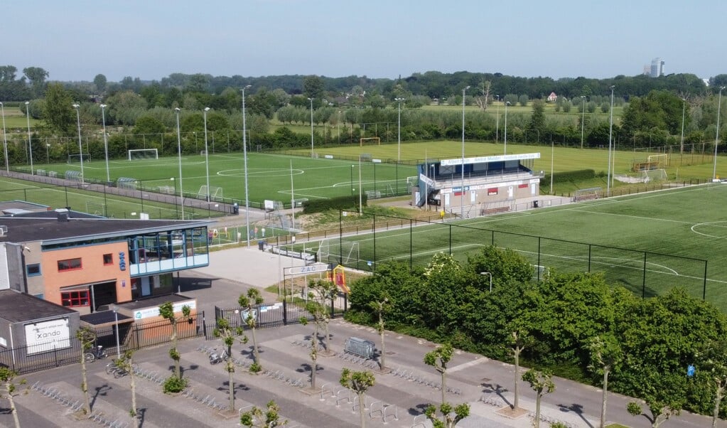 De rechterkant van sportpark Jo van Marle, thuishaven van de oudste club van Zwolle.